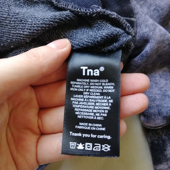 TNA Perkins Light Sweater Pale Violet Black Acid wash Crop Dolman Medium Aritzia - Picture 9 of 10